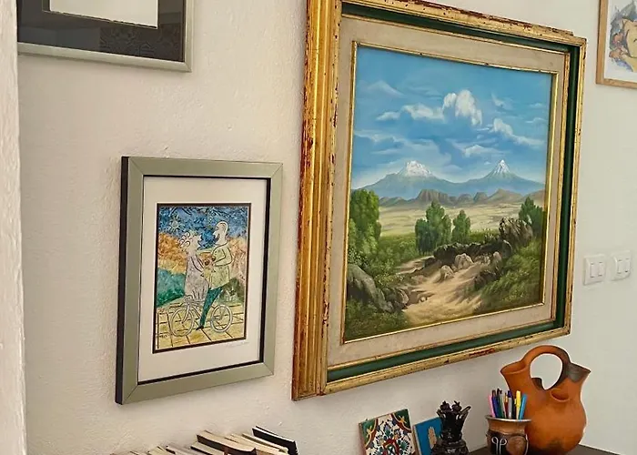 Quinta Leal Daniela Homestay Mexico City